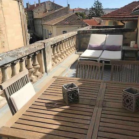 Grand Appartement En Maison De Ville Valréas Exterior foto